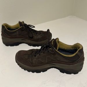 Lowa toro gtx lo men’s 10.5